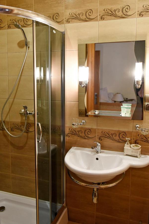 Apartament City, Clock Krosno Exterior foto