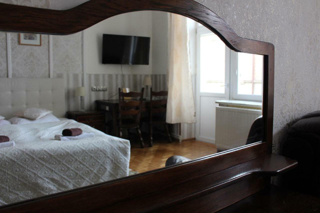 Apartament City, Clock Krosno Exterior foto