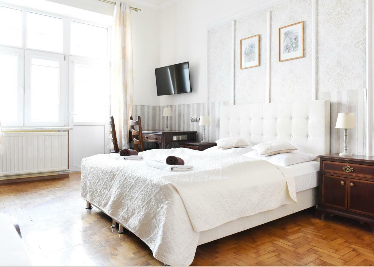 Apartament City, Clock Krosno Exterior foto