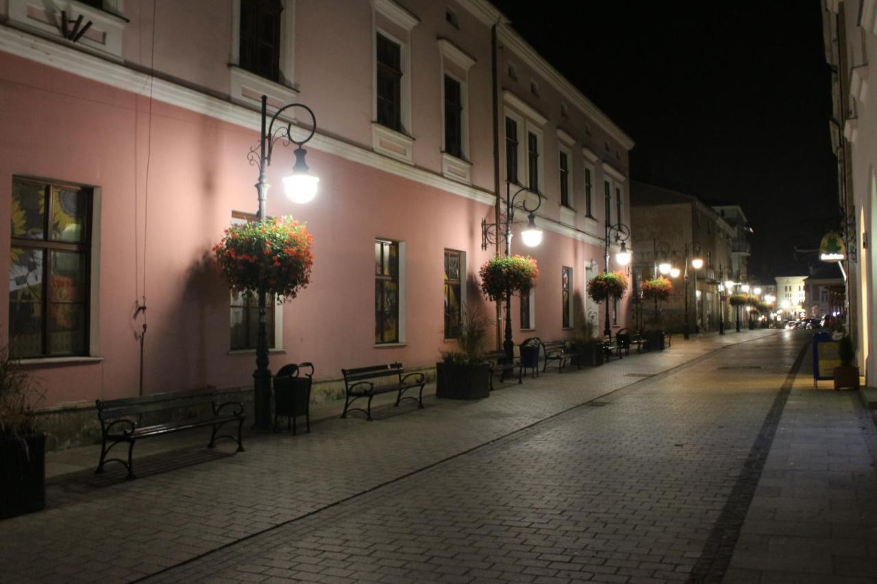 Apartament City, Clock Krosno Exterior foto